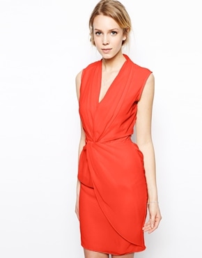 Asos – VLabel London Somerset Robe cache-cœur style smoking – 54,93€